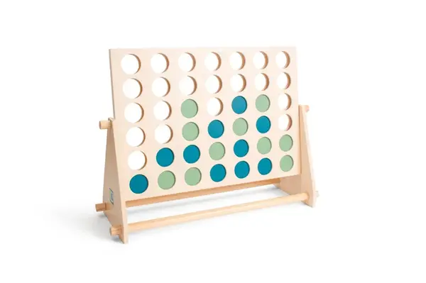 Mega hra – štyri v rade