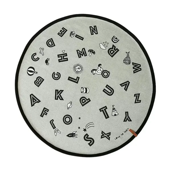 Koberec OYOY The Alphabet Rug O120 cm