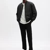 Nohavice modern khakis in straight fit with GapFlex Čierna