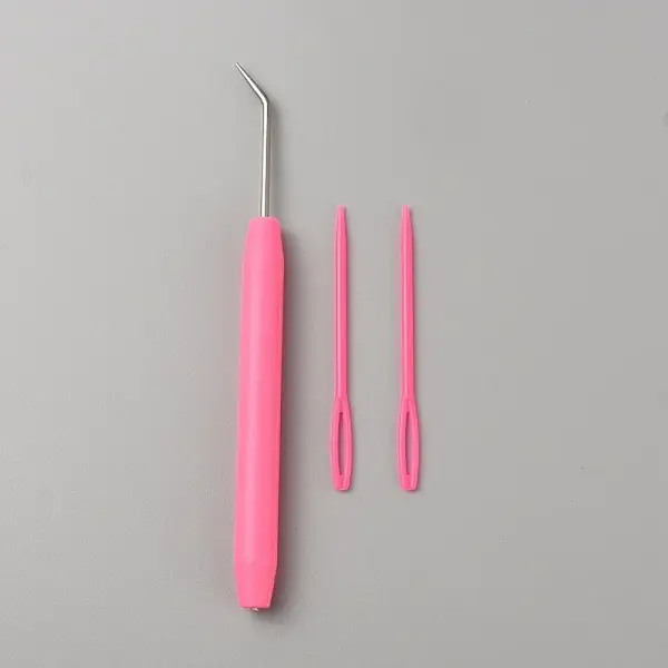 Plastic & Iron Bent Tip Crochet Needle
