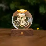 Bezdrátová stolní LED lampa Gingko Design Amber Crystal Light 9,5 x 8 cm hnědá barva