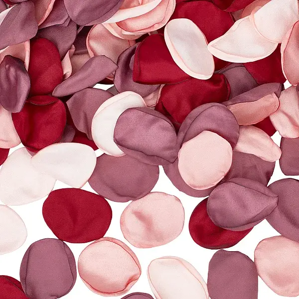 300Pcs Polyester Artificial Rose Flower Petals