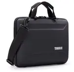 Thule brašna na 14" MacBook Pro Gauntlet 5.0 TGAE2558 Black | Černá | Objem 6,2 L