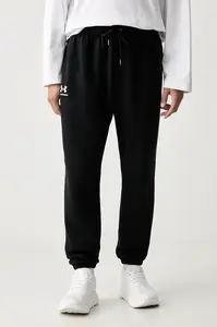 Under Armour tepláky pánské s bavlnou Essential Fleece