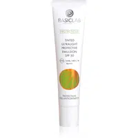 BasicLab Dermocosmetics Protecticus zabarvený ultralehký fluid pro mastnou a smíšenou pleť SPF 50+ 40 ml