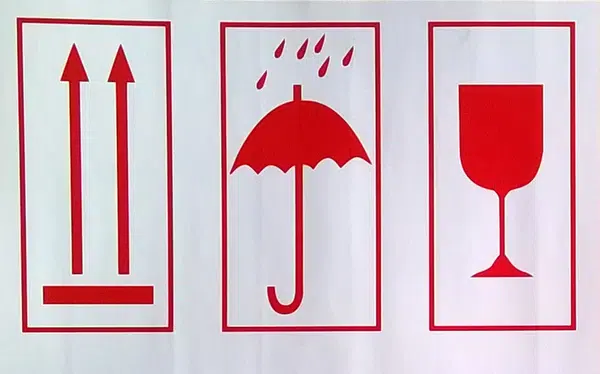200 ks - Manipulačná značka 3 Symboly, hárok