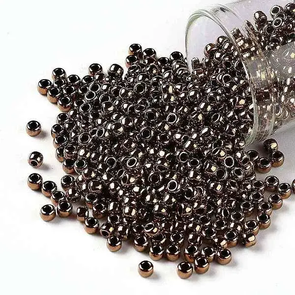 TOHO 8/0 Round Beads