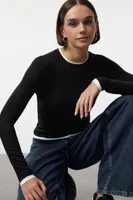 Trendyol Black Color Block Fitted/Body-Smoothing Viscose/Soft Fabric Flexible Knitted Blouse