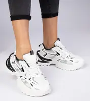 Gemre White sports sneakers on a chunky sole Lirata