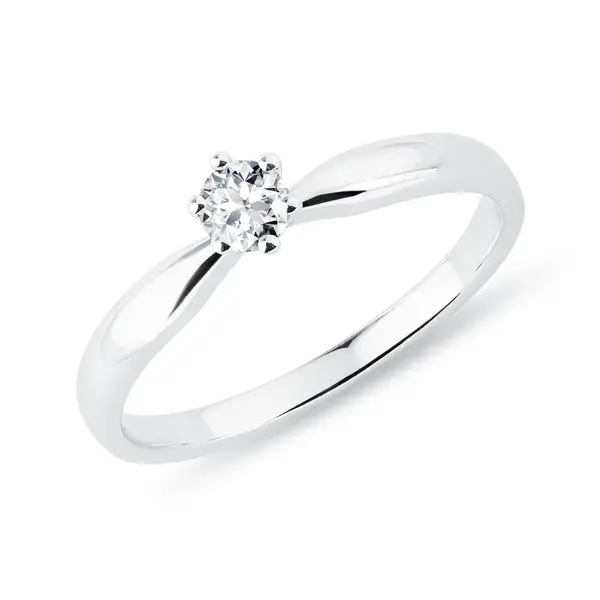 Klasický zásnubní prstýnek v bílém zlatě s briliantem KLENOTA