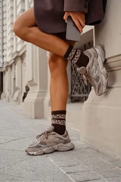 Milena Dámske ponožky Dva Bodkované Pruhy Hnedé