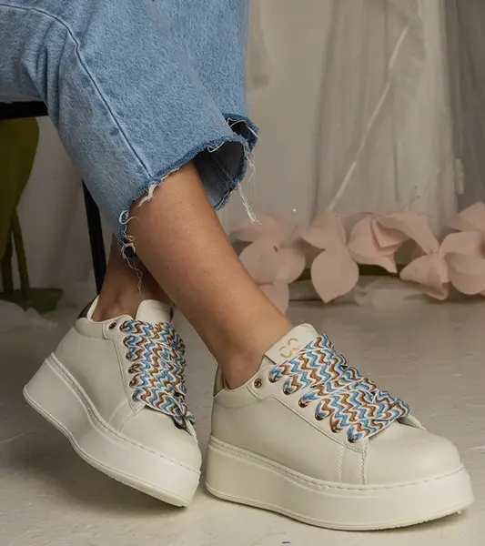 Gemre Beige women's sneakers with chunky laces Kessa