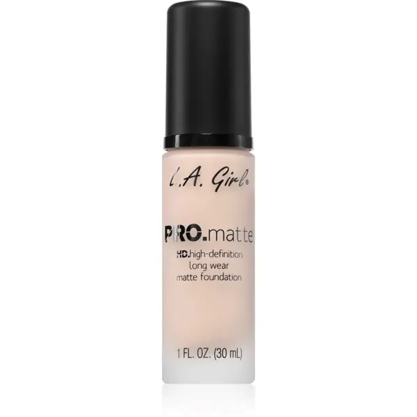 L.A. Girl Cosmetics PRO. Matte HD dlhotrvajúci make-up s matným efektom odtieň Ivory 30 ml