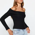Trendyol Black Knitwear Look Carmen Collar Fitted Crop Knitted Madonna Collar Blouse