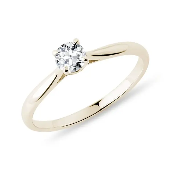 Jemný prsteň zo žltého zlata s briliantom KLENOTA