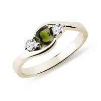 Elegantní zlatý prsten s vlavínem a diamanty KLENOTA