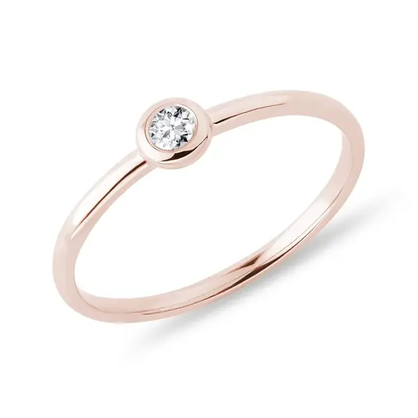Bezel prsten s briliantem v růžovém zlatě KLENOTA