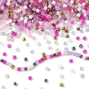 500Pcs Cube Glass Beads