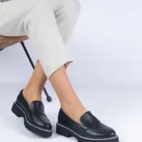 Gemre Dámske čierne mokasíny na hrubej podrážke Presto