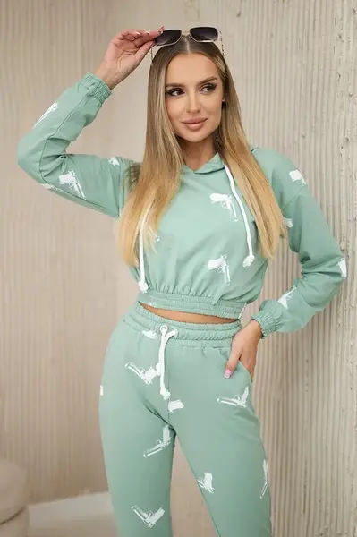 Set with printed guns dark mint
