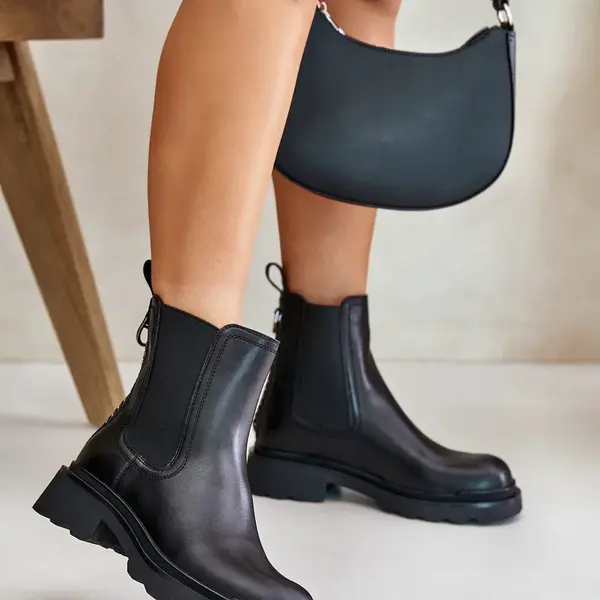 Leather ankle boots Chelsea with decorative chain insulated D&A black