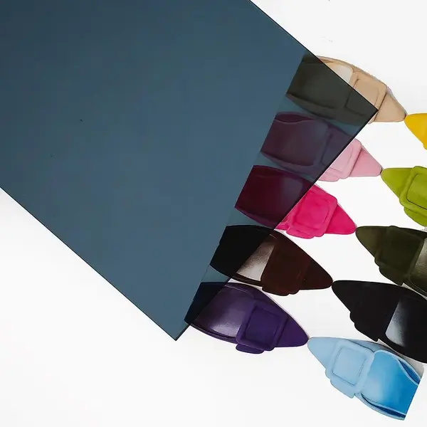 Plexisklo 1000 x 1000 x 4mm grafitová