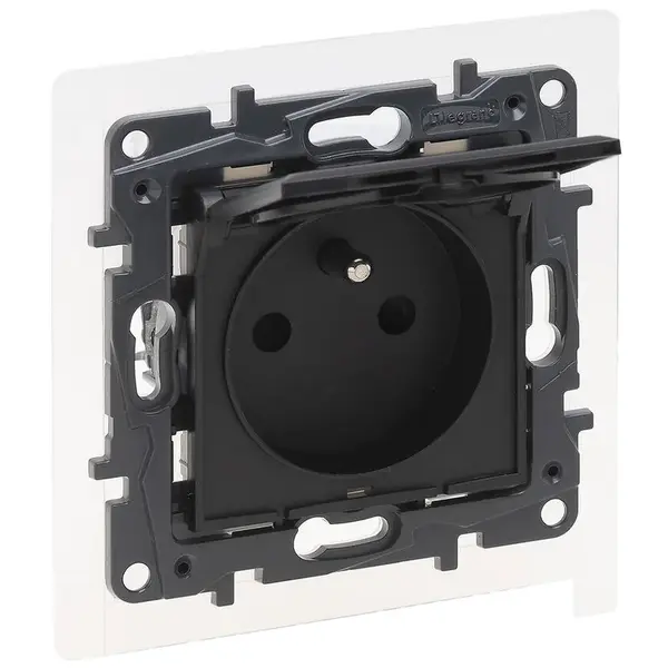 Zásuvka hermetická IP44 863535 Niloe Step  čierna