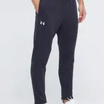 Tepláky Under Armour černá barva, hladké, 1379774