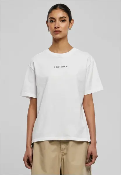 I don't put a white T-shirt