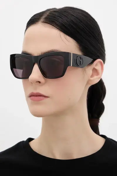 Sluneční brýle Guess