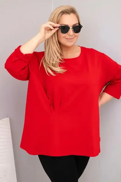 Kesi Włoski Dámska blúzka plus size s bavlnou s dlhým rukávom a nariasením červená