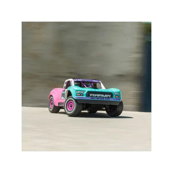 Arrma Mojave Grom 223S BLX 1:18 4WD RTR bílá