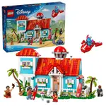 LEGO® Disney 43268 Lilo a Stitch a domeček na pláži