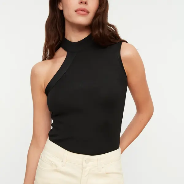 Dámsky top Trendyol Cut-Out Detailed