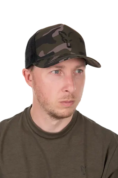 Fox kšiltovka black camo trucker cap
