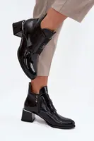 Kožené lakované kotníkové boty na klocku s ozdobným detailem zateplené Zazoo