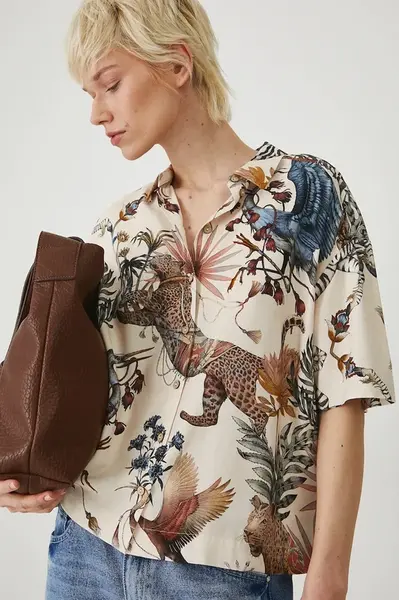 Košile s příměsí lnu Medicine dámská, béžová barva, regular, s klasickým límcem