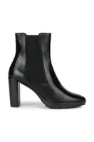 Kožené členkové topánky Geox D WALK PLEASURE 85