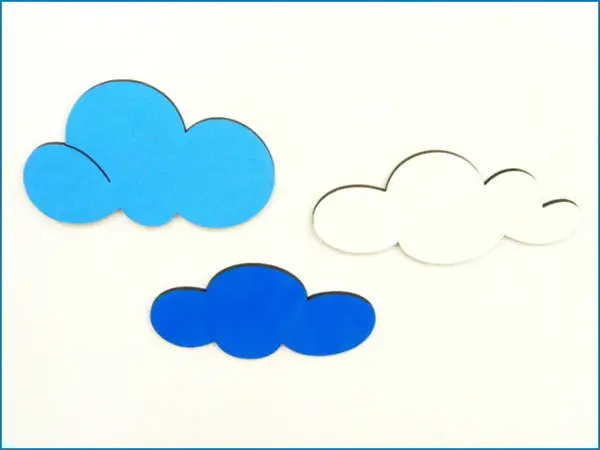 Dekorace na zeď mráčky 30cm