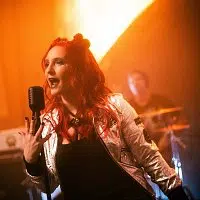 Bára Zemanová – Mayday