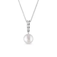 Přívěsek z bílého zlata s perlou a 3 brilianty KLENOTA