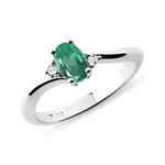 Smaragdový prsten s diamanty z bílého zlata KLENOTA