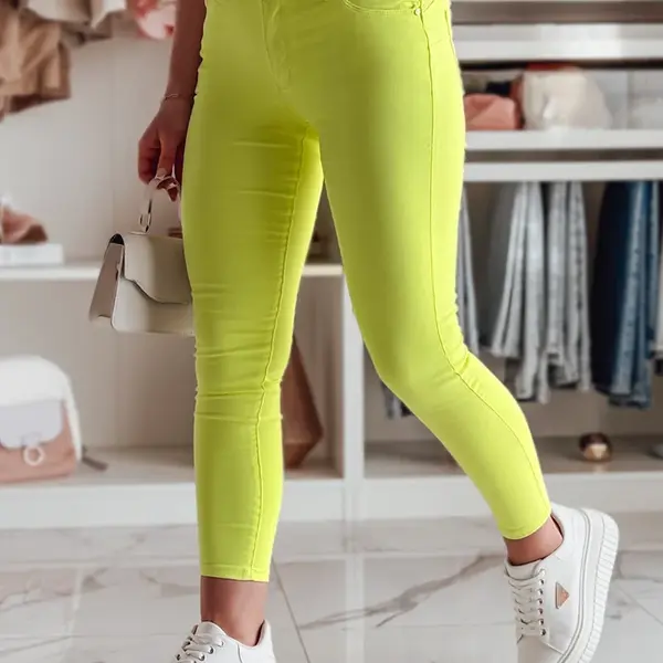 Spodnie damskie skinny z paskiem VIVASKIN żółte Dstreet
