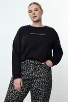 Trendyol Curve Black Slogan Regular Fit Crew Neck Plus Size Sweatshirt