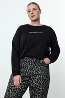 Trendyol Curve Black Slogan Regular Fit Crew Neck Plus Size Sweatshirt