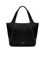 Calyste Black