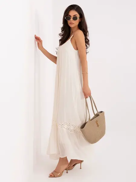 Jasno-béžové boho šaty na ramínkách