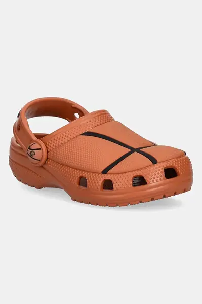 Pantofle Crocs CLASSIC BASKETBALL CLOG oranžová barva, 210021