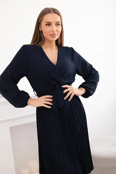 Kesi Włoski Šaty zviazané plisovaným lemom námorníctvo