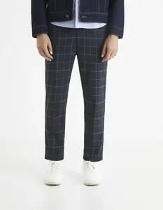 Tmavomodré pánske kockované skrátené nohavice Celio